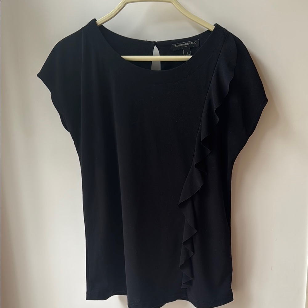 Banana Republic Top, black women’s size small